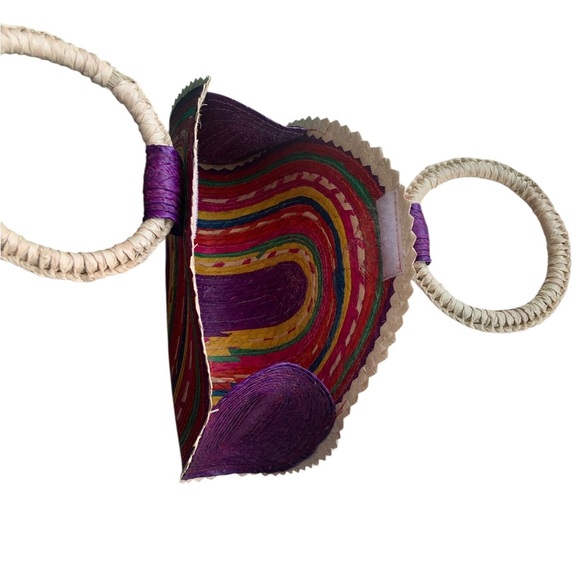 New Colorful Woven Handbag - Picture 5 of 7